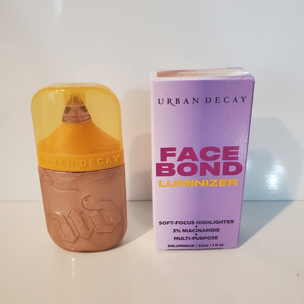 Urban Decay Face Bond Luminizer - Space Cowboy